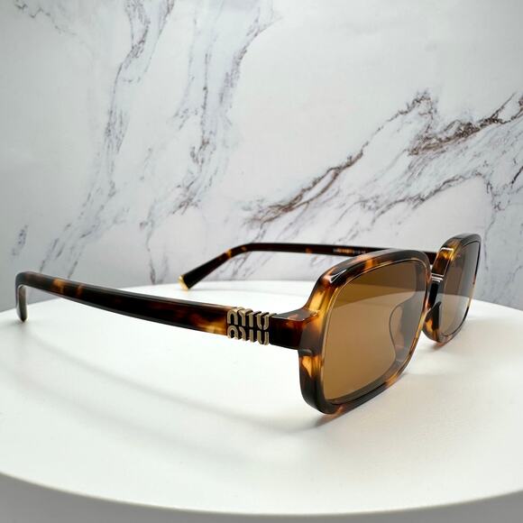 New MIU MIU Sunglasses - Picture 5 of 16